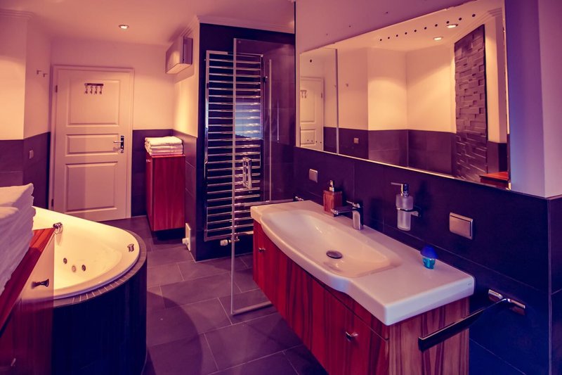 Doamne/ domnisoare 18 +Vrei sa castigi bani reali, rapid si sigur?