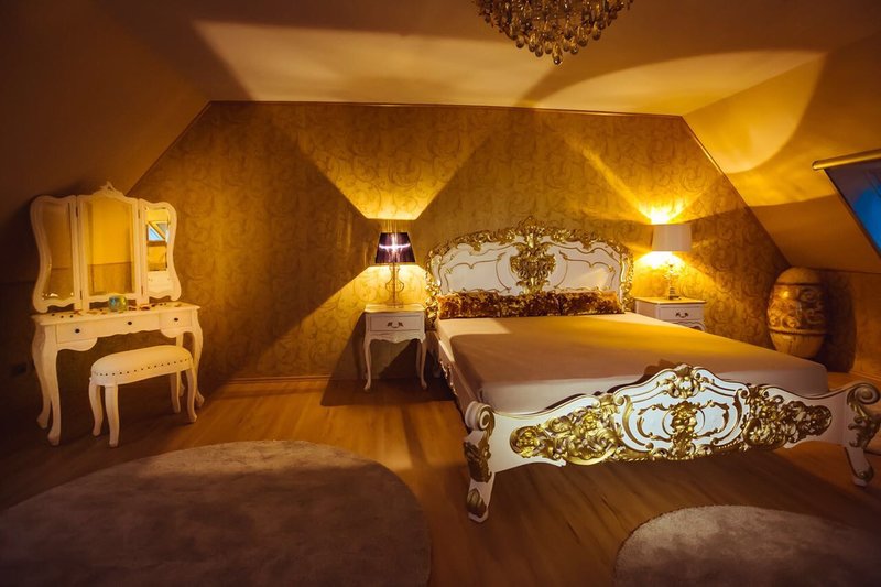 Doamne/ domnisoare 18 +Vrei sa castigi bani reali, rapid si sigur?